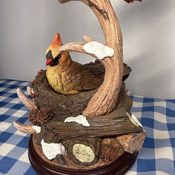 Bradford Exchange Cozy Cardinal’s Nature's Masterpieces Songbird Sculpture 2021 - Picture 12 of 12